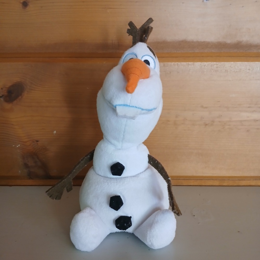 Disney Frozen II Olaf Stuffed Plush Character Snowman 12" E2